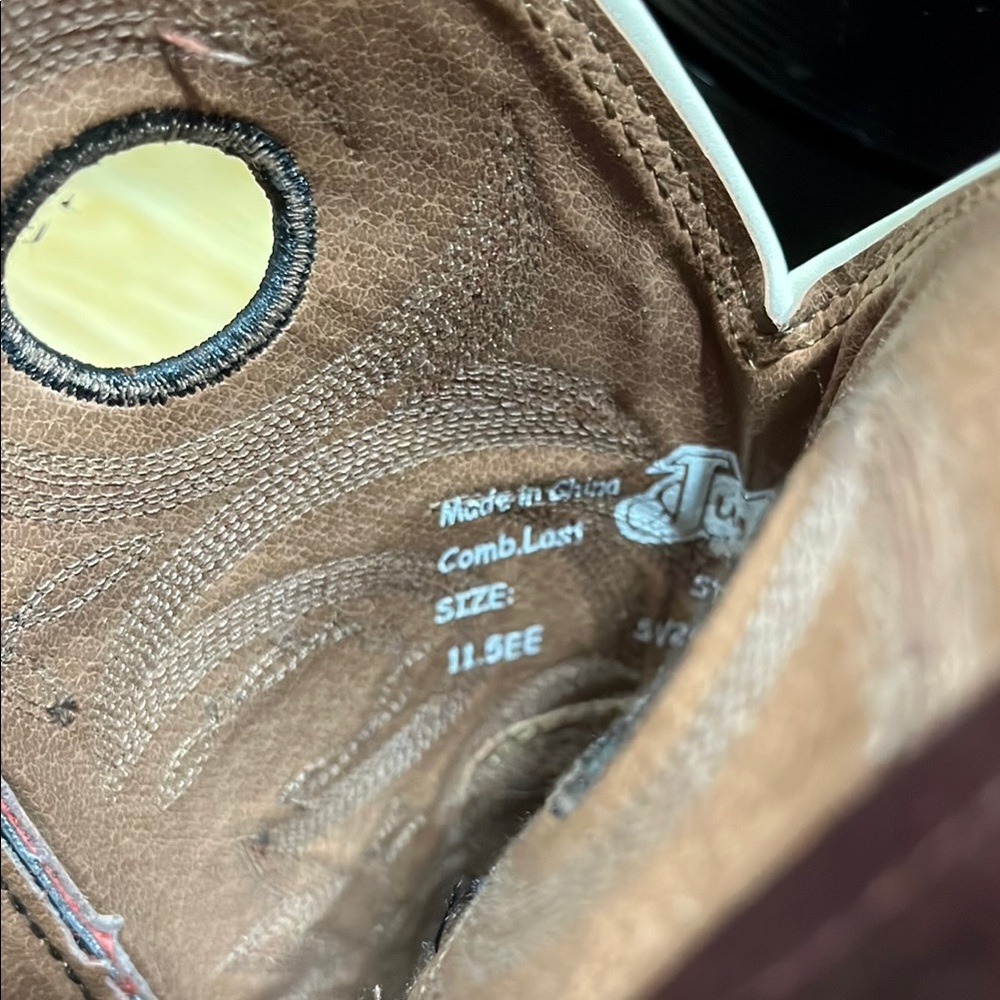 Brown Leather Cowboy Boots with Decorative Stitching - Picture 2 of 3